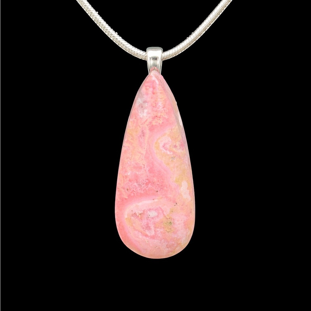 Elegant Pink Teardrop Pendant Necklace